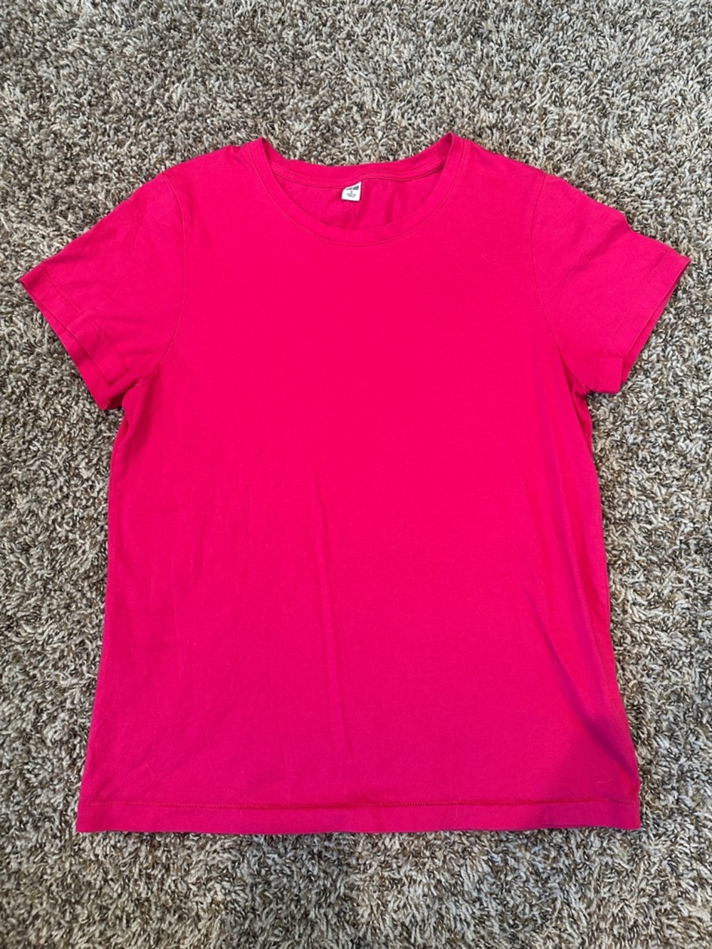 Uniqlo Classic Crewneck Tee - Hot Pink - 100% Cotton - Women’s Small
